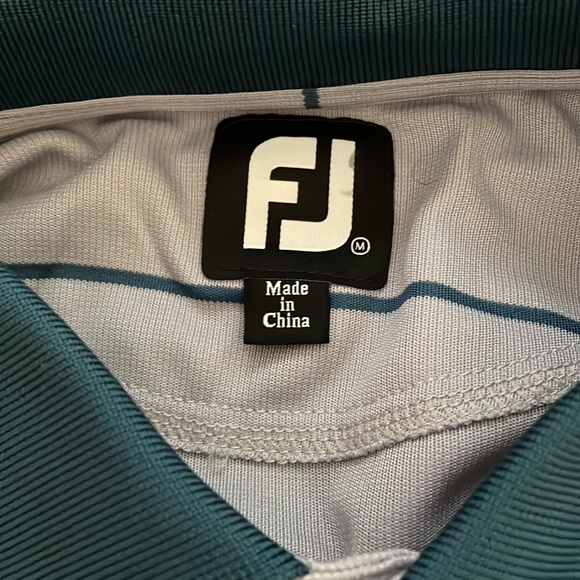 Footjoy golf polo size medium excellent condition - Picture 2 of 6